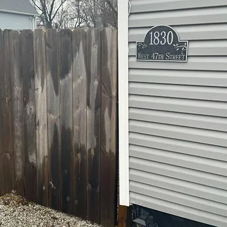 Appartamento Little House On 47Th Cleveland Esterno foto